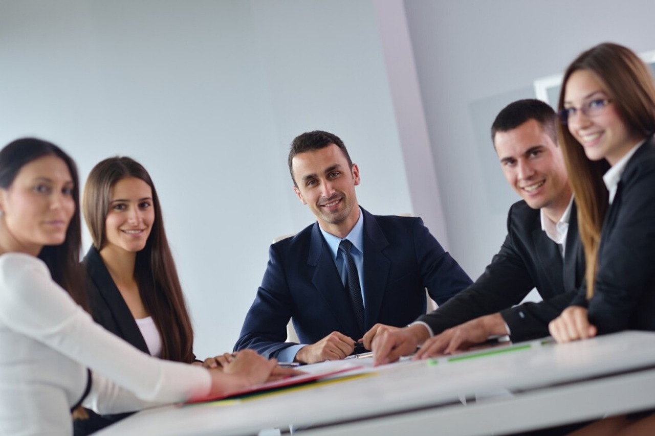meeting-5395615_1280-1